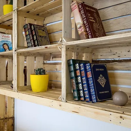 Cassari Upartments アパート