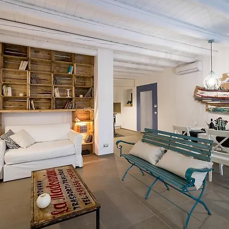 Cassari Upartments アパート