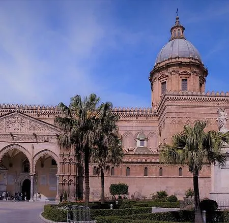 Cassari Upartments アパート